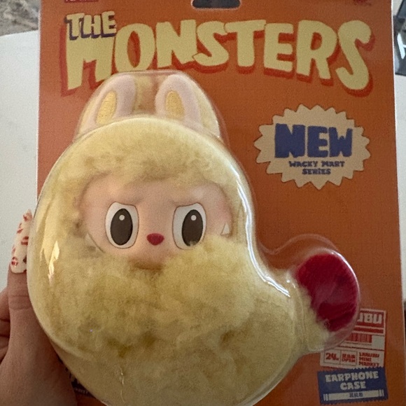 The Monsters Wacky Mart Shrimp Earphone Case - Picture 1 of 3